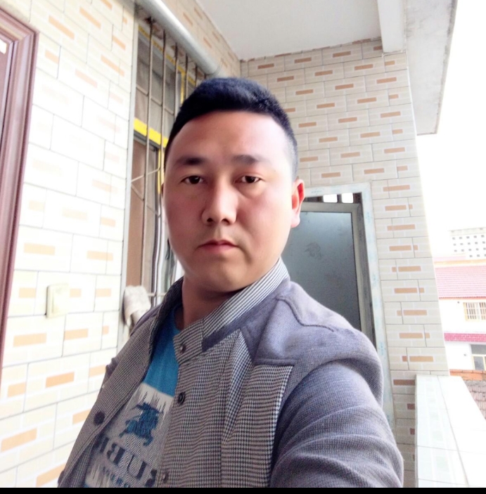 帅帅的大叔的第一张照片--漳州相亲服务中心