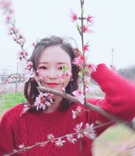 小桌子的第一张照片--漳州相亲服务中心
