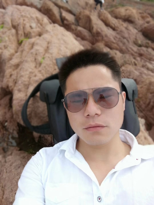 易听的第二张照片--漳州相亲服务中心