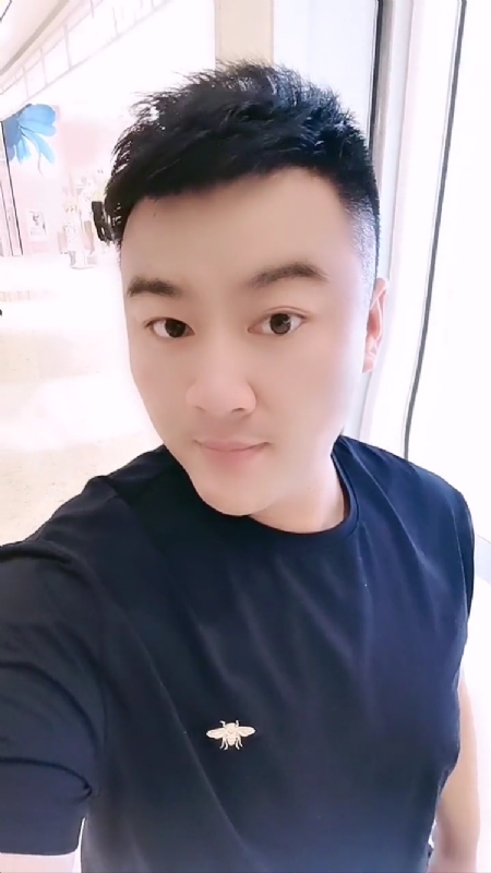 微风徐徐的第一张照片--漳州相亲服务中心