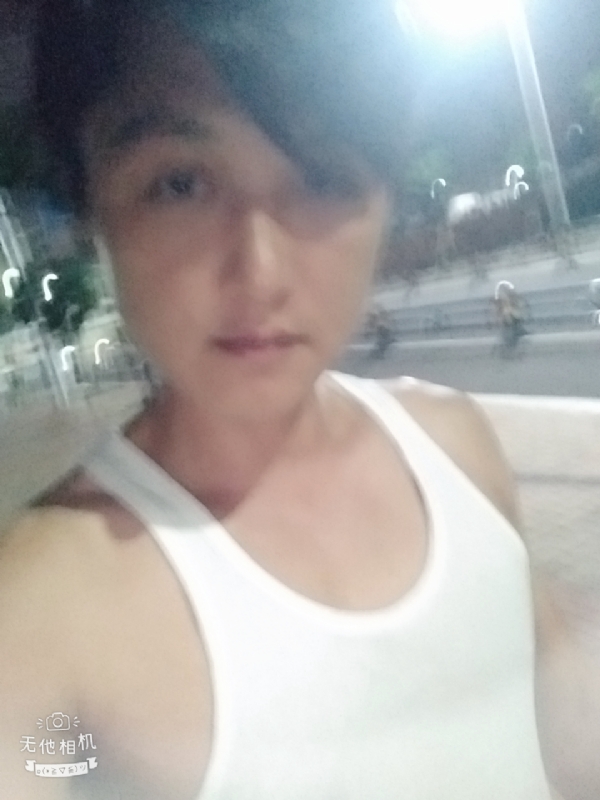 弟弟的第一张照片--漳州相亲服务中心