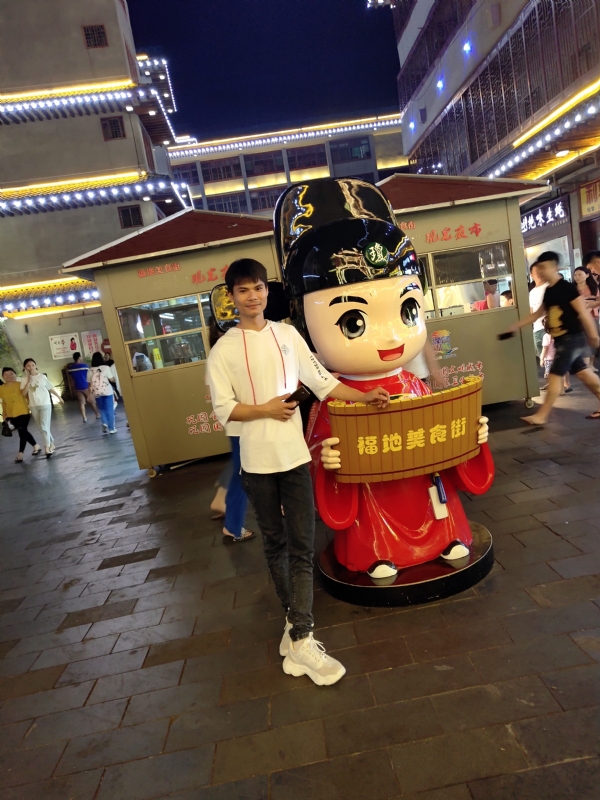 圆嘟嘟的瘦子的第一张照片--漳州相亲服务中心