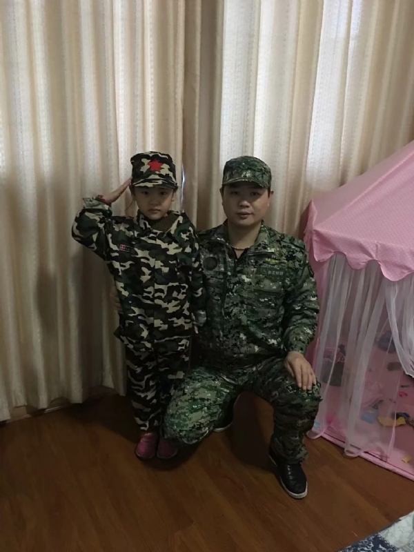 俗人的第一张照片--漳州相亲服务中心