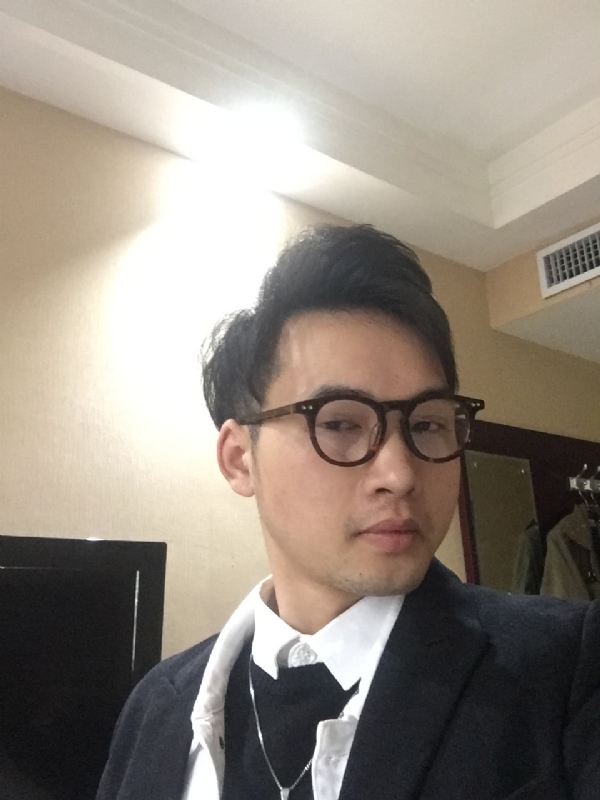 曾亮的第二张照片--漳州相亲服务中心