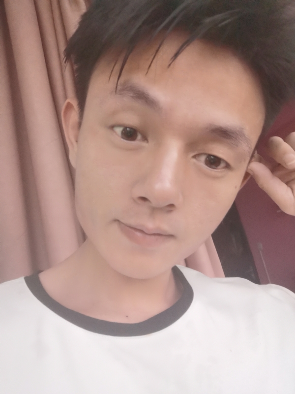 一一得一的第一张照片--漳州相亲服务中心