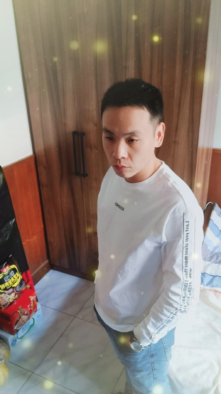 没有蜡笔的小航的第三张照片--漳州相亲服务中心