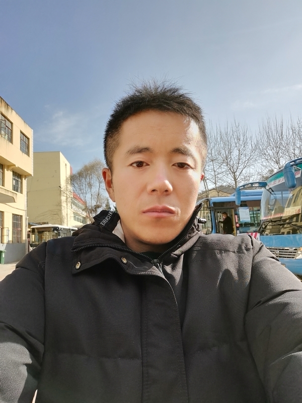 孤独的云的第二张照片--漳州相亲服务中心