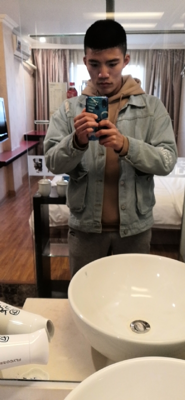 爱上一座陈的第一张照片--漳州相亲服务中心