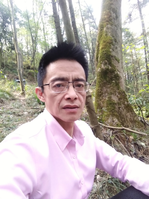 吴彬的第一张照片--漳州相亲服务中心