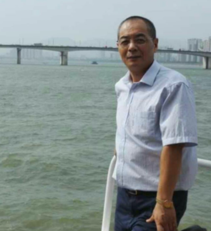 辛民的第二张照片--漳州相亲服务中心