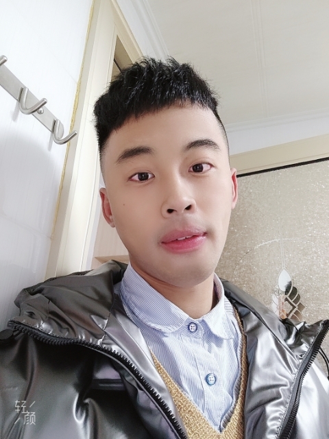 幼稚鬼的第一张照片--漳州相亲服务中心