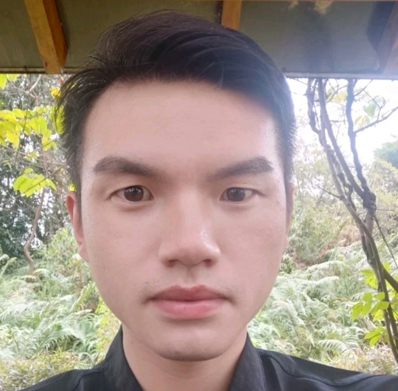 彬彬有礼的第一张照片--漳州相亲服务中心