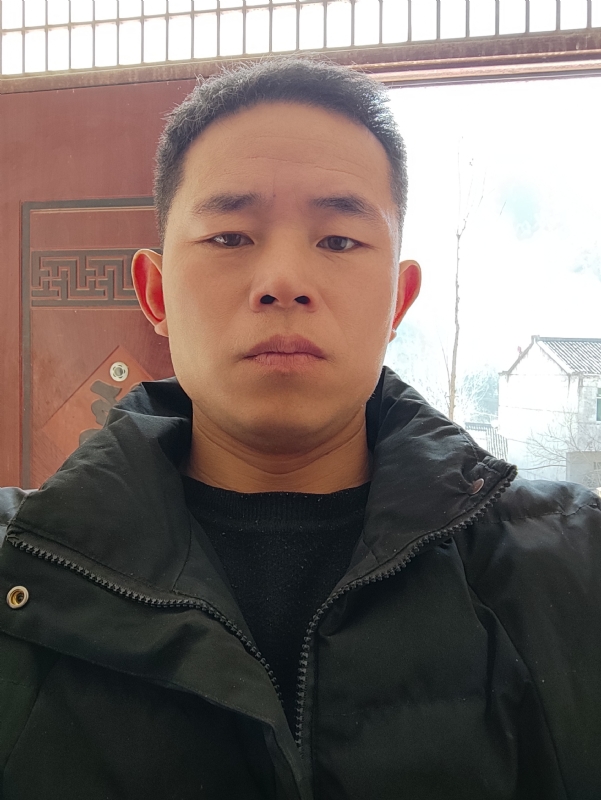勇敢的成长的第一张照片--漳州相亲服务中心