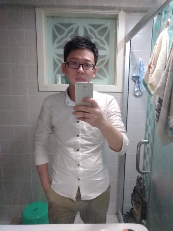 花谢魂伤的第一张照片--漳州相亲服务中心