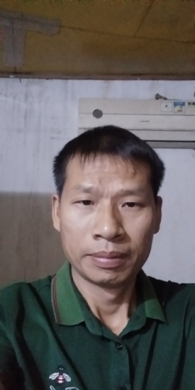 执着跋涉的第三张照片--漳州相亲服务中心