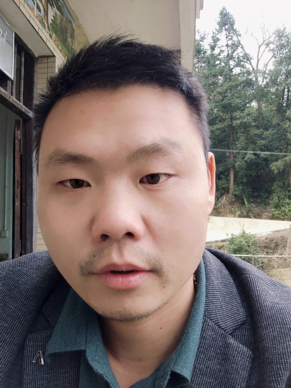 曾小焱的第一张照片--漳州相亲服务中心