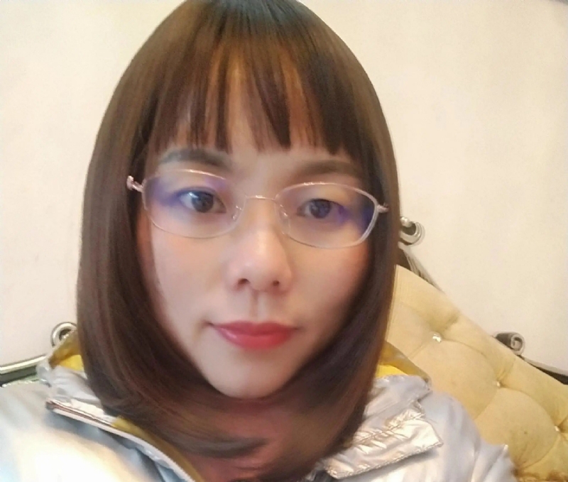 爱笑的彩虹的第一张照片--漳州相亲服务中心