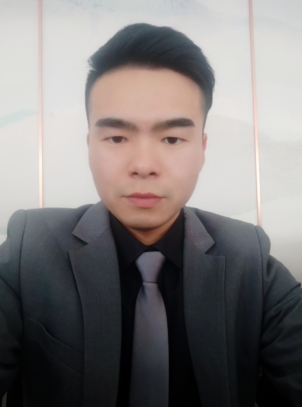 穿西装的鲨鱼的第一张照片--漳州相亲服务中心