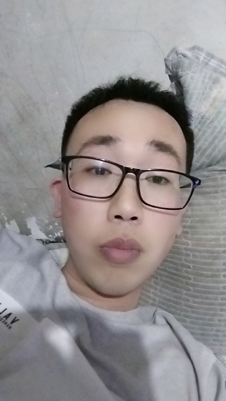 喜欢比我大的女人的第一张照片--漳州相亲服务中心