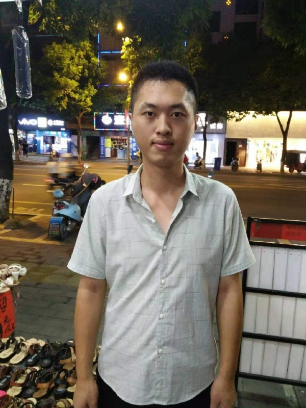 单身的雄鹰的第一张照片--漳州相亲服务中心