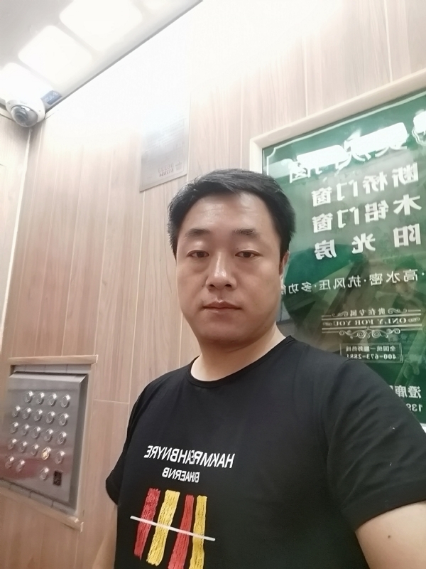 江南烟雨的第一张照片--漳州相亲服务中心