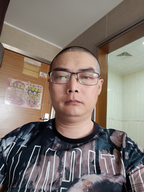 心梦无痕的第一张照片--漳州相亲服务中心