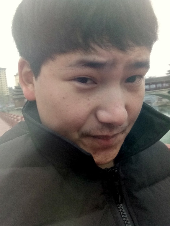 侗族青年作家超超的第二张照片--漳州相亲服务中心