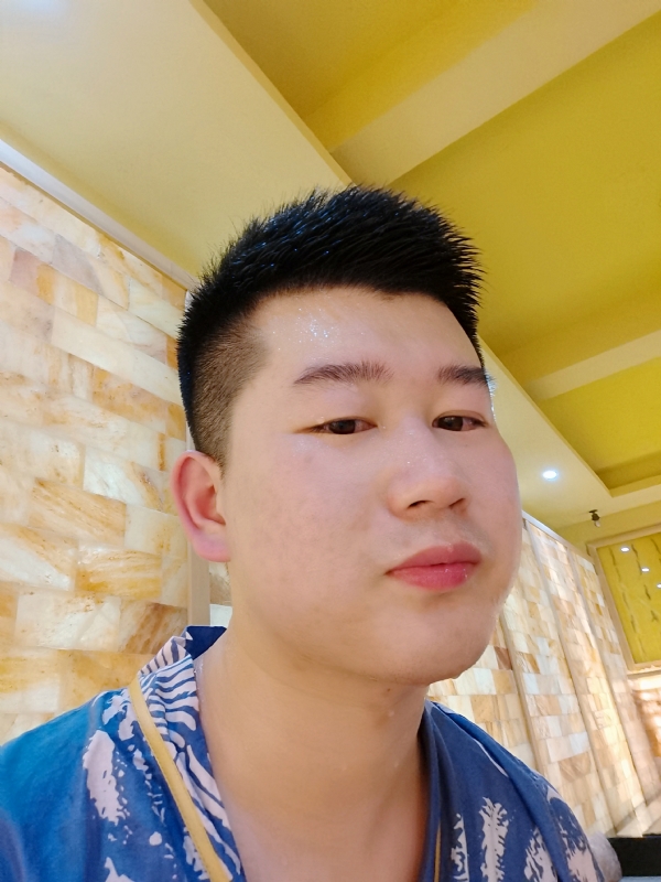六月与阿十二的第一张照片--漳州相亲服务中心