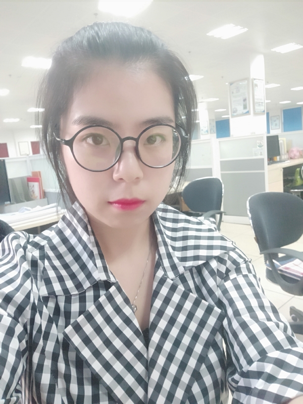 莹莹的第一张照片--漳州相亲服务中心