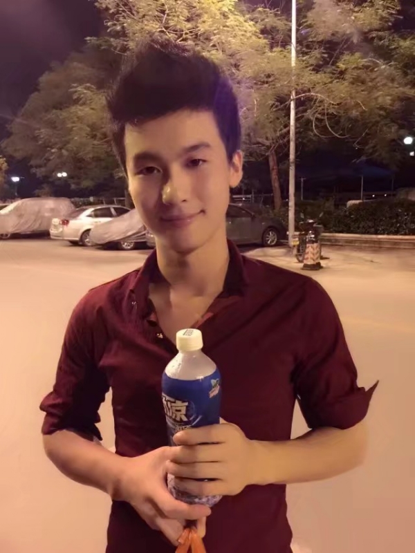 皮特王的第三张照片--漳州相亲服务中心