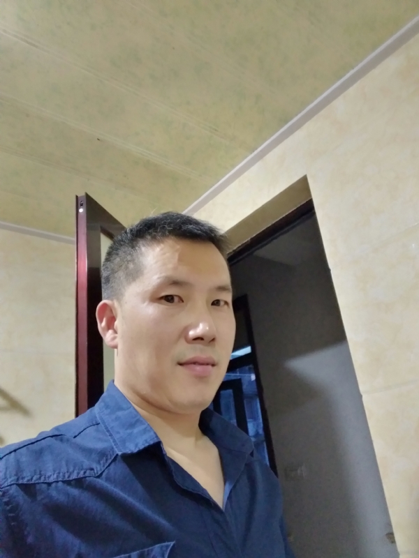 余生搀扶走的第一张照片--漳州相亲服务中心