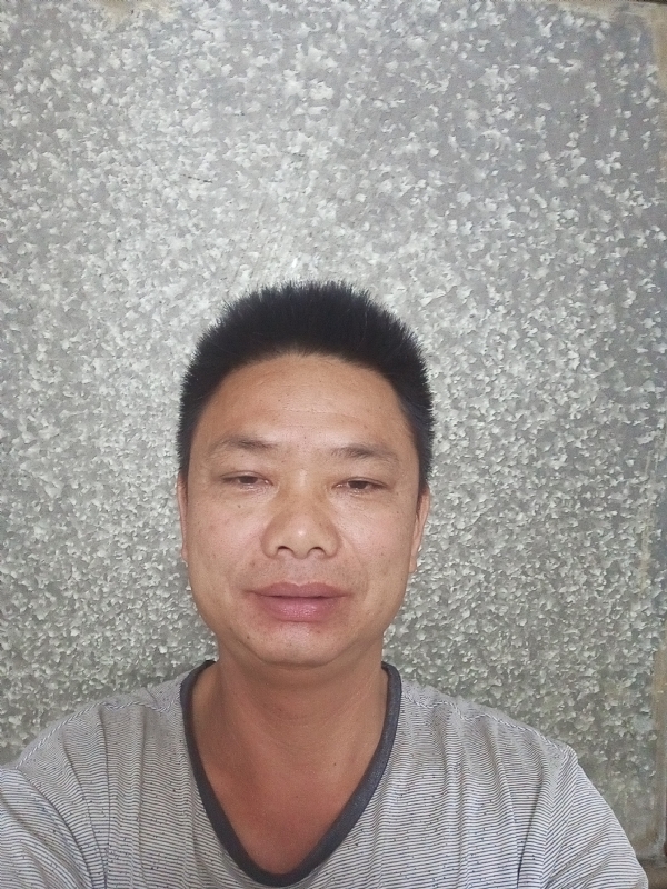 白茫茫的第一张照片--漳州相亲服务中心