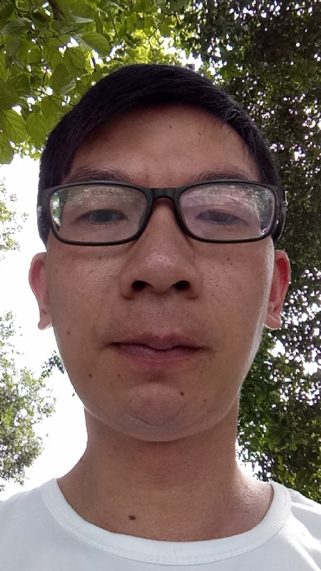 奋斗的第一张照片--漳州相亲服务中心