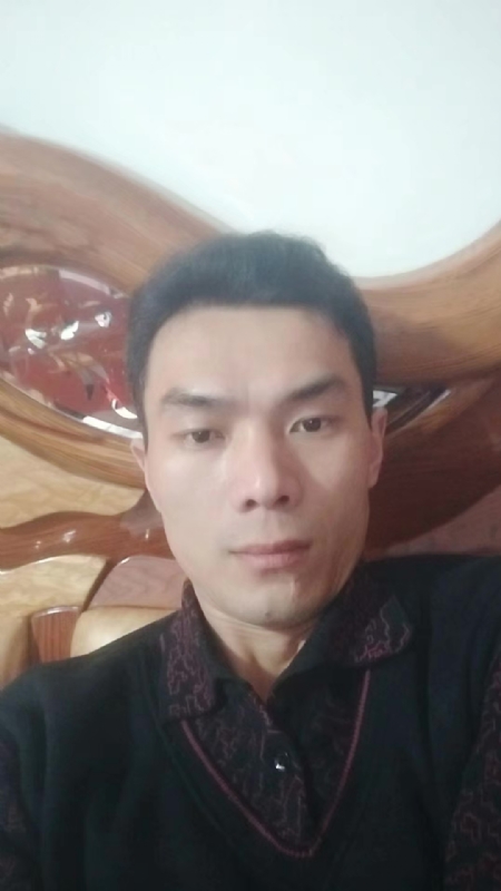 错把真心喂了狗的第四张照片--漳州相亲服务中心