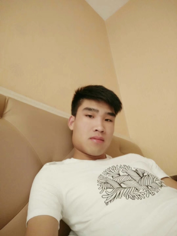 谁不曾孤单上路的第一张照片--漳州相亲服务中心