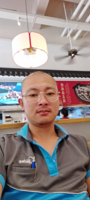 择一人相老的第一张照片--漳州相亲服务中心