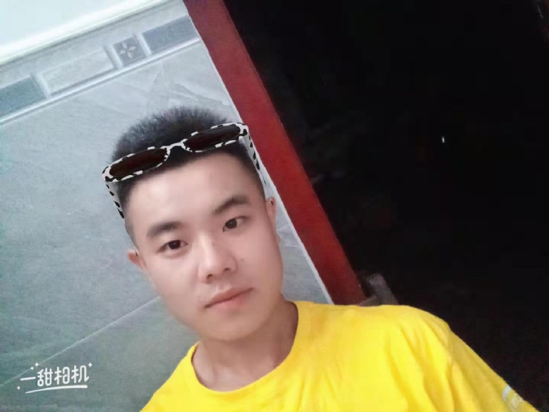 建国90周年的学渣的第一张照片--漳州相亲服务中心