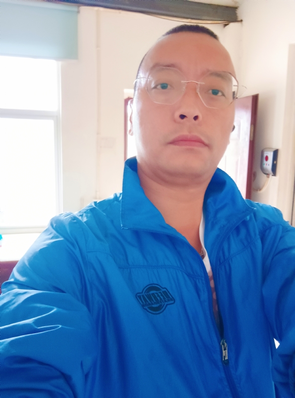 通海混混的第一张照片--漳州相亲服务中心