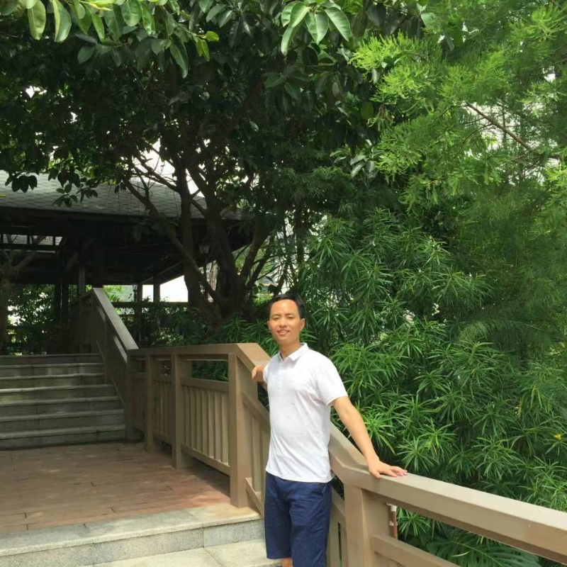 教书育人的第一张照片--漳州相亲服务中心