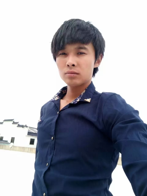 庸人自扰的第一张照片--漳州相亲服务中心