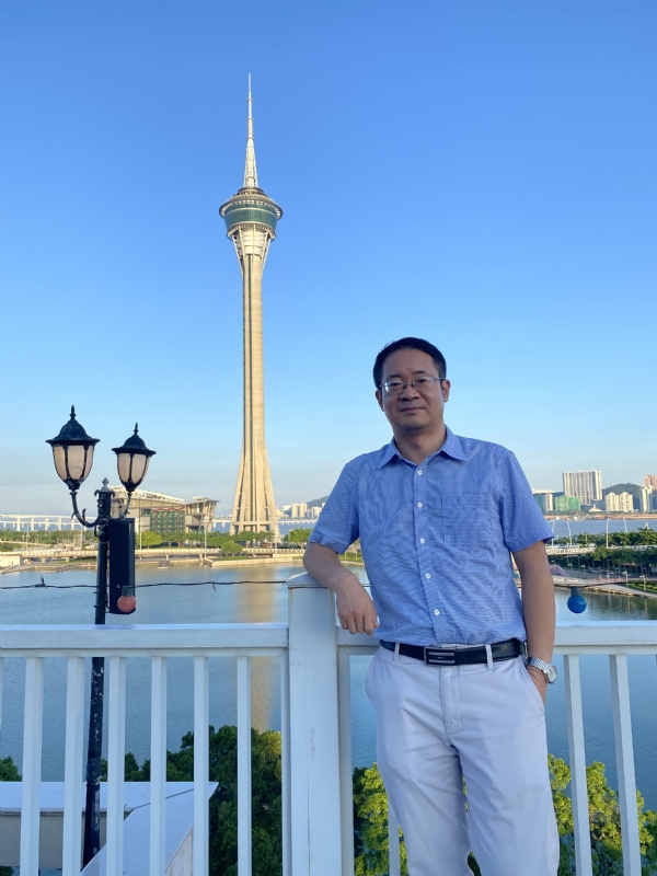 Yangyi的第三张照片--漳州相亲服务中心
