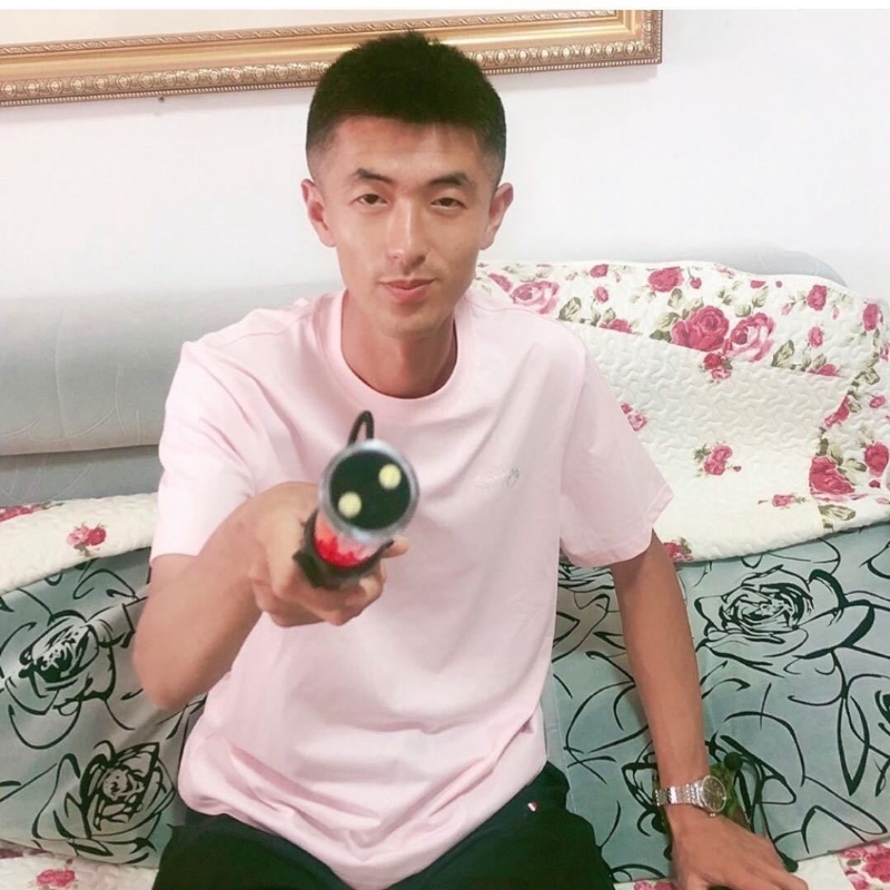 转身留下孤独的她的第二张照片--漳州相亲服务中心