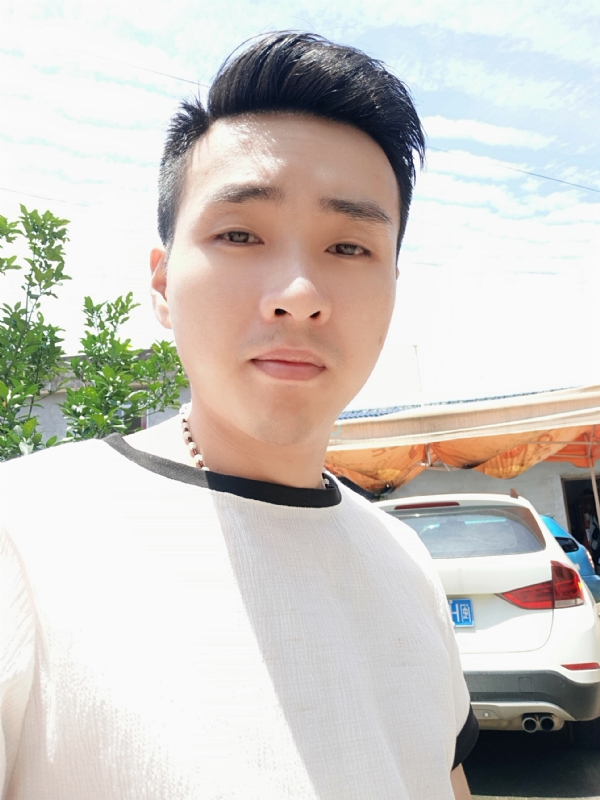 人间烟火的第一张照片--漳州相亲服务中心