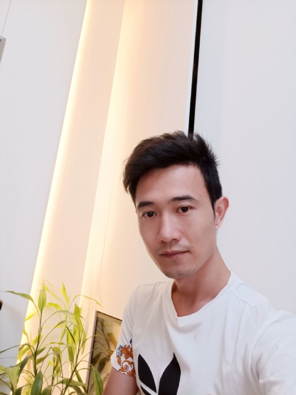 简的第一张照片--漳州相亲服务中心