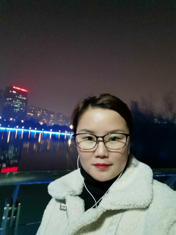 小英的第一张照片--漳州相亲服务中心