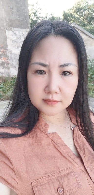 乖乖一女的第一张照片--漳州相亲服务中心