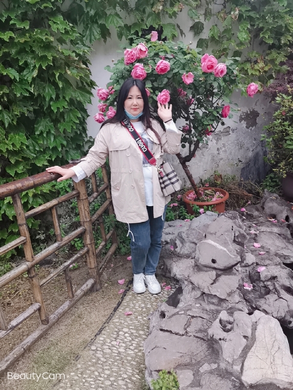 乖乖一女的第三张照片--漳州相亲服务中心