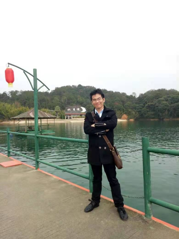 缘分不期而遇的第二张照片--漳州相亲服务中心