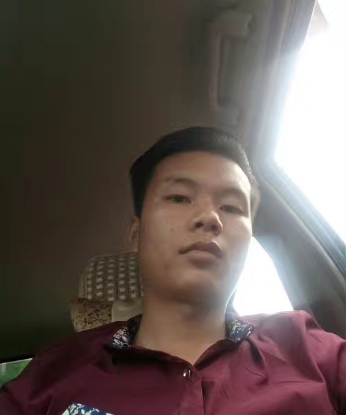 单亲爸爸的第一张照片--漳州相亲服务中心