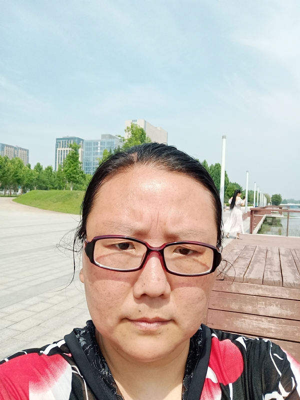 苦乐的第四张照片--漳州相亲服务中心